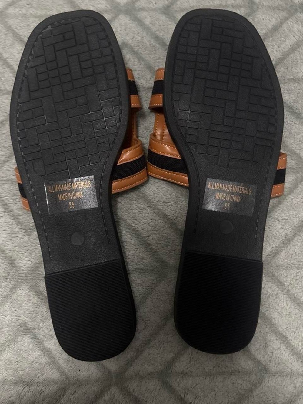 Fashion Nova Brown & Black Cutout Slide Sandals for Women - Picture 2 of 2